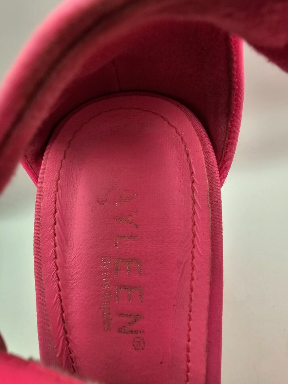 Kayleen by Los Angeles Hot Pink Odilia‑Style Block Platform Sandals – Size 9 - Picture 6 of 7